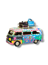 Carica l&#39;immagine nel visualizzatore di Gallery, Mini Van Volkswagen  - Miniature Decorate - codice 21
