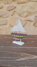 Carica e avvia il video nel visualizzatore di galleria, Barchetta a vela - Miniature Decorate - cod 20
